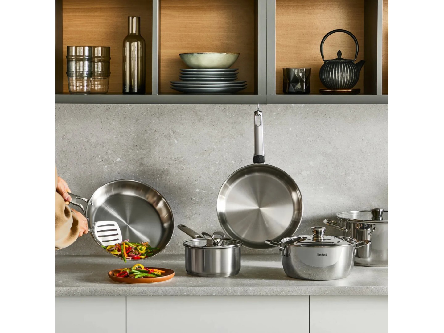 Сковорода універсальна Tefal E3350645 Emotion+ 28 см — фото 15