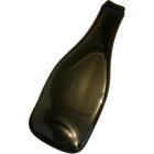 Коричневий